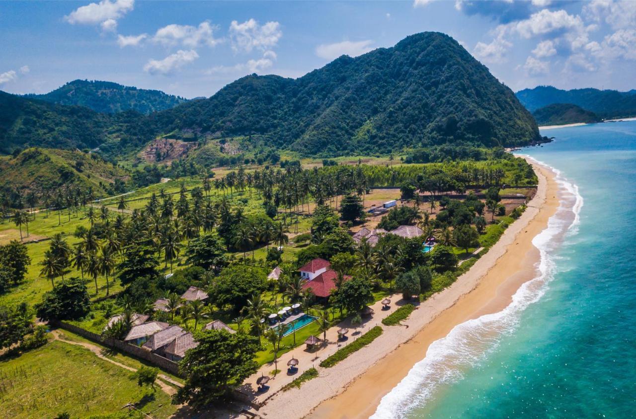 Segara Lombok Beach Resort Селонг Беланак Екстериор снимка