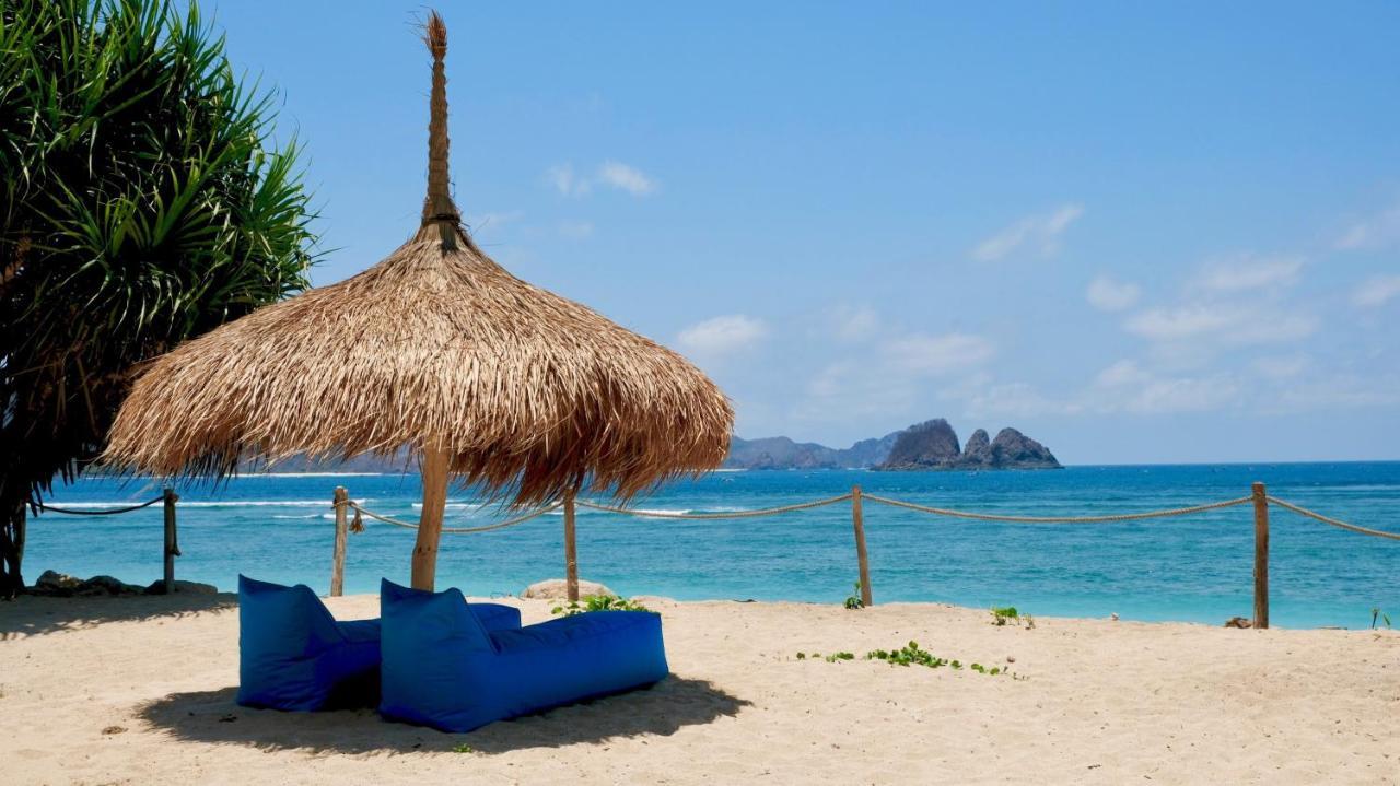 Segara Lombok Beach Resort Селонг Беланак Екстериор снимка