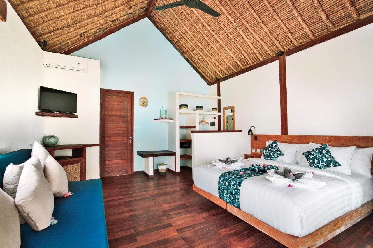 Segara Lombok Beach Resort Селонг Беланак Екстериор снимка