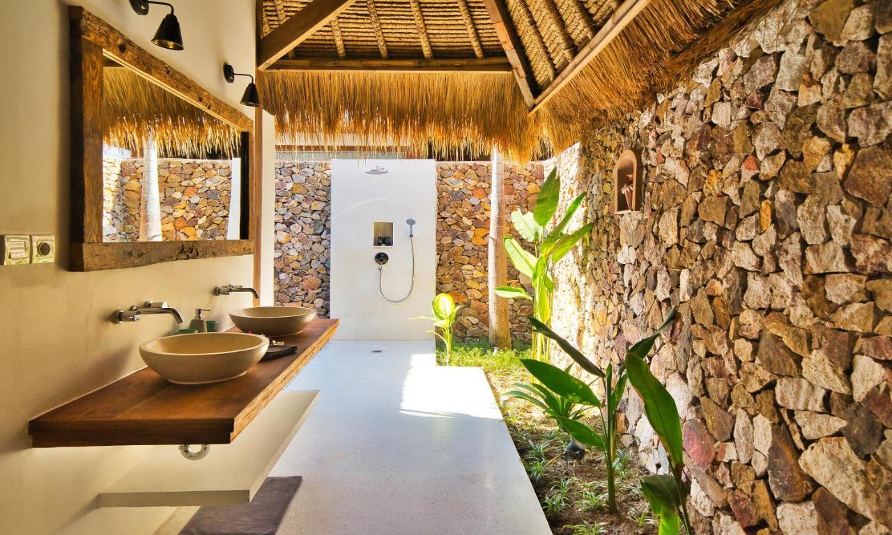 Segara Lombok Beach Resort Селонг Беланак Екстериор снимка