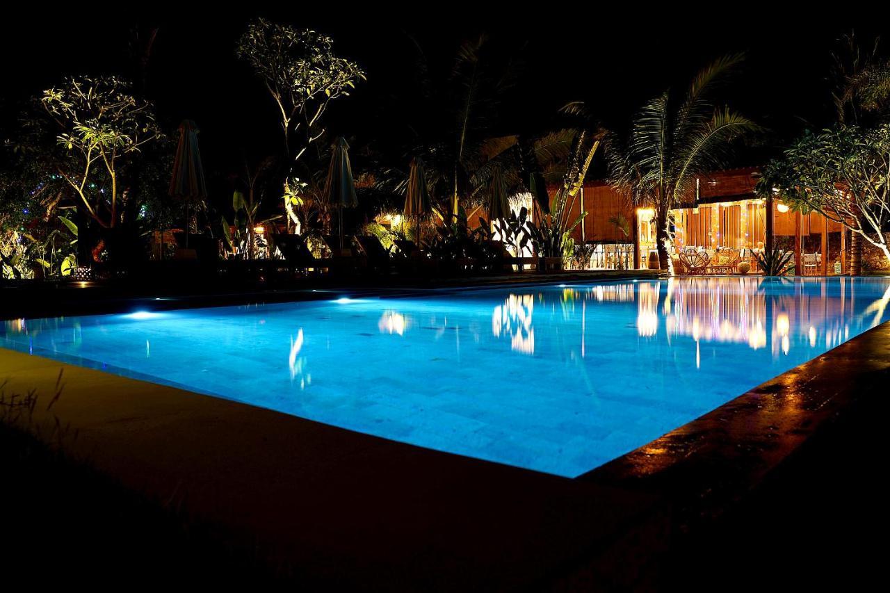 Segara Lombok Beach Resort Селонг Беланак Екстериор снимка